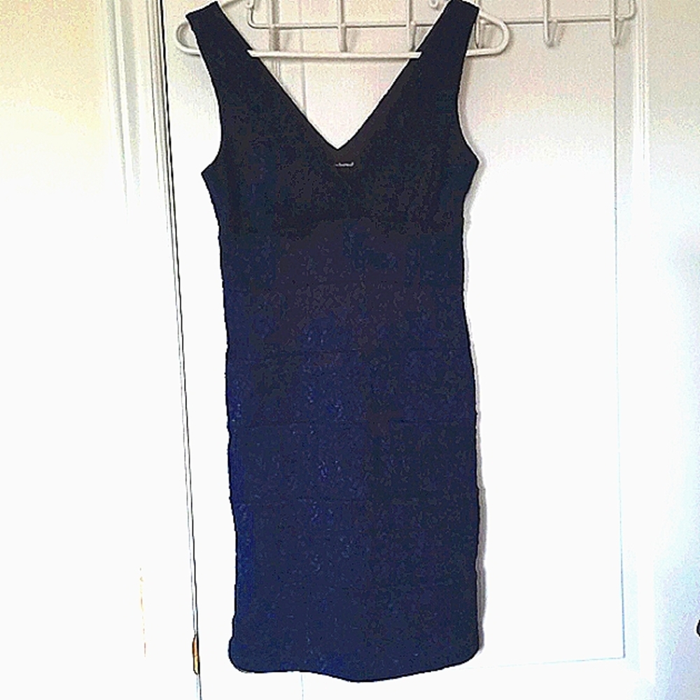 Gorgeous lace lined summer dress